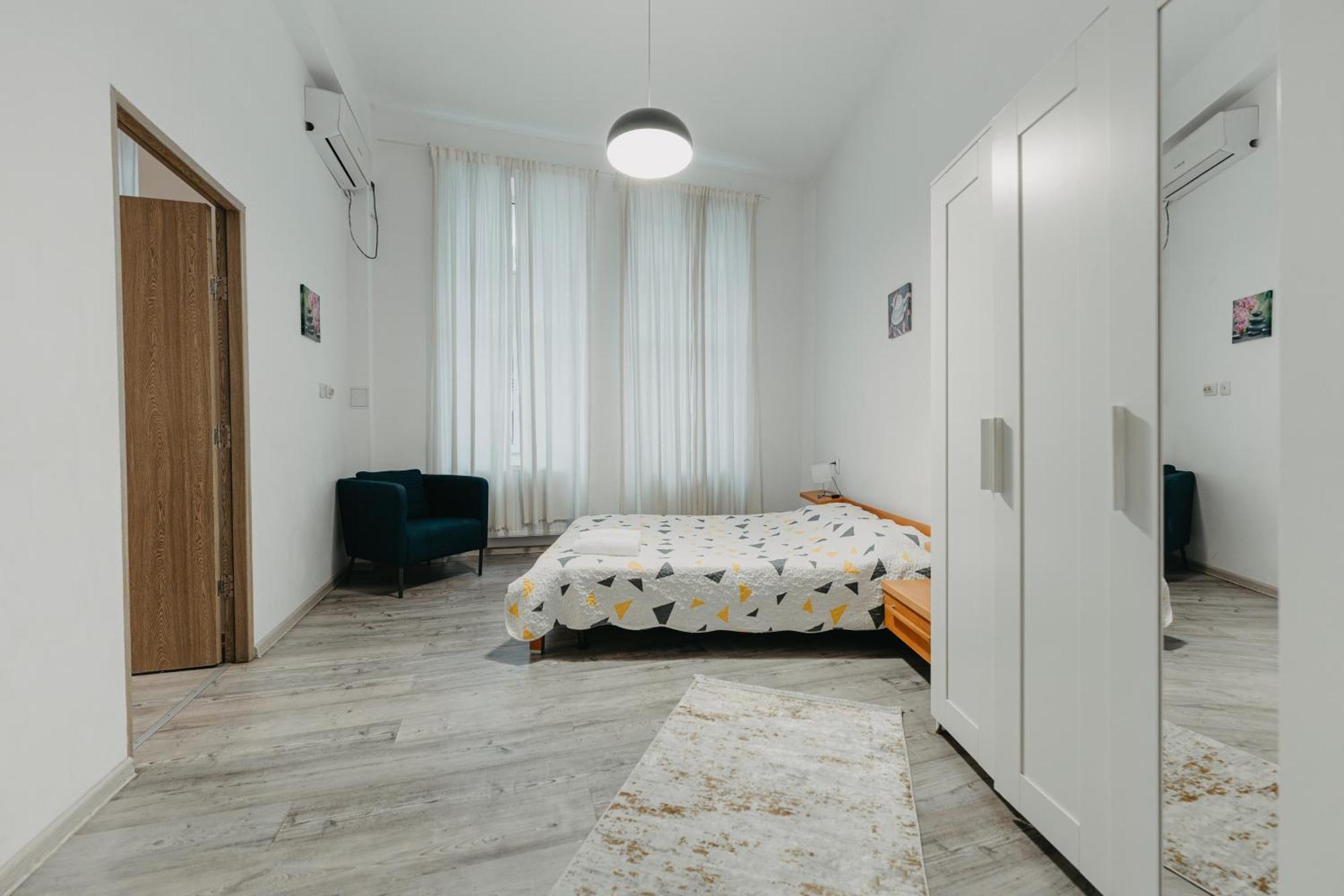 Studio Piata Amzei Nr.1 Букурещ Екстериор снимка